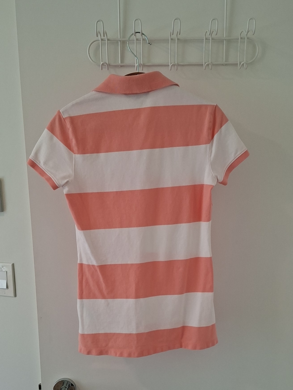 NWOT Tommy Hilfiger Cotton Preppy Striped Peach & White Polo Shirt (Size S) - Picture 7 of 9